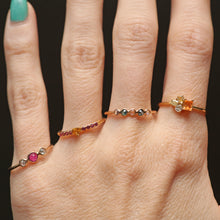 Carica l&#39;immagine nel visualizzatore di Gallery, 14k Diamond Ruby Ring
