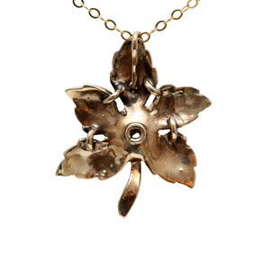 14k Victorian Leaf Pendant