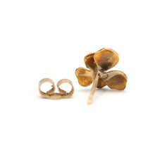 Load image into Gallery viewer, 14k Pansy Stud Earring
