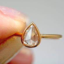 Laden Sie das Bild in den Galerie-Viewer, 1/2ct Rose Cut Diamond Ring
