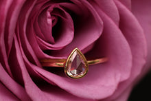 Laden Sie das Bild in den Galerie-Viewer, 1/2ct Rose Cut Diamond Ring
