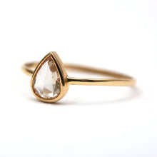 Laden Sie das Bild in den Galerie-Viewer, 1/2ct Rose Cut Diamond Ring
