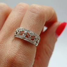 將圖片載入圖庫檢視器 18k Diamond Constellation Ring
