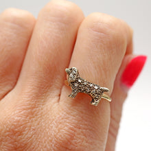 Laden Sie das Bild in den Galerie-Viewer, Victorian Rose Cut Diamond Dog Ring
