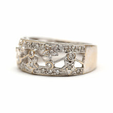 將圖片載入圖庫檢視器 18k Diamond Constellation Ring
