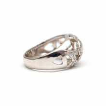 Load image into Gallery viewer, 14k Diamond Star Bombshell Ring
