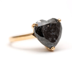 18k Black Diamond Heart Ring