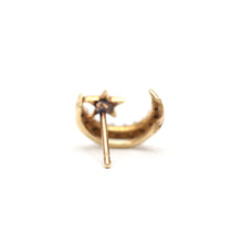 Laden Sie das Bild in den Galerie-Viewer, 14k Diamond Moon and Star Stud Earring
