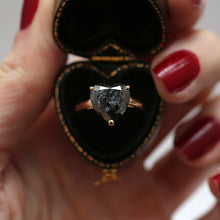 Load image into Gallery viewer, 18k Black Diamond Heart Ring
