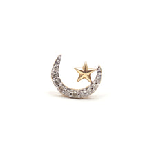 Laden Sie das Bild in den Galerie-Viewer, 14k Diamond Moon and Star Stud Earring
